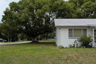 11240 SE 53rd Ct, Belleview, FL 34420 - Photo 5