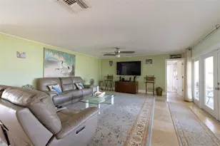 11580 W Dixie Shores Dr, Crystal River, FL 34429 - Photo 13