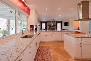 11580 W Dixie Shores Dr, Crystal River, FL 34429 - Photo 11