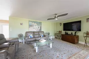 11580 W Dixie Shores Dr, Crystal River, FL 34429 - Photo 13