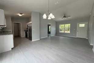 10108 SW 139th Ct, Dunnellon, FL 34432 - Photo 3
