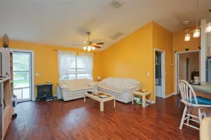 9345 SE 177th Simons Ln, The Villages, FL 32162 - Photo 7
