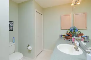 9345 SE 177th Simons Ln, The Villages, FL 32162 - Photo 21