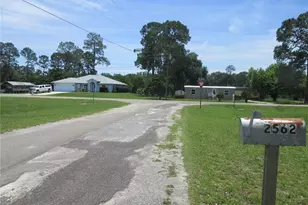 2562 SE 178th Ave, Silver Springs, FL 34488 - Photo 13