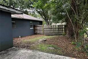 724 NE 17th Ave, Ocala, FL 34470 - Photo 5