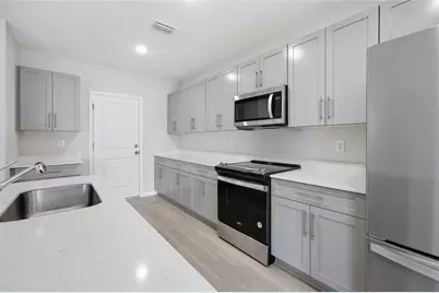 37114 Sagemoor Drive, Zephyrhills, FL 33541 - Photo 21