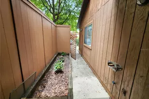 823 SW 58 Terrace, Gainesville, FL 32607 - Photo 3