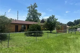 2105 SW 5th St, Ocala, FL 34471 - Photo 3