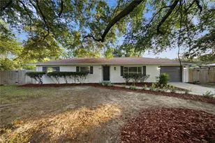 5611 NE 5th Pl, Ocala, FL 34470 - Photo 1