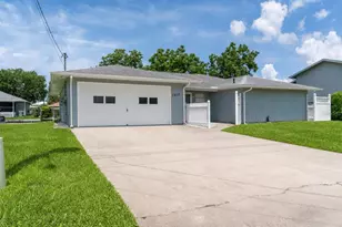 1218 SE 5th Ave, Crystal River, FL 34429 - Photo 1