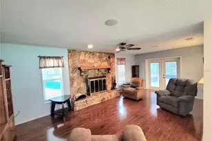 19725 SW Beach Blvd, Dunnellon, FL 34431 - Photo 9