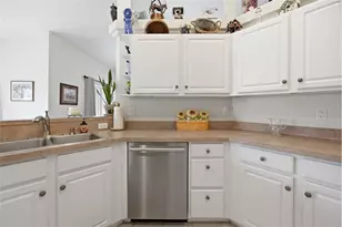 19630 SE 15th Pl, Morriston, FL 32668 - Photo 17