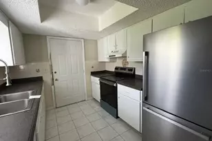 10235 SE 178th Pl, Summerfield, FL 34491 - Photo 5