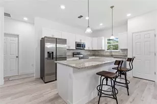 14 Fisher Pl, Ocklawaha, FL 32179 - Photo 5