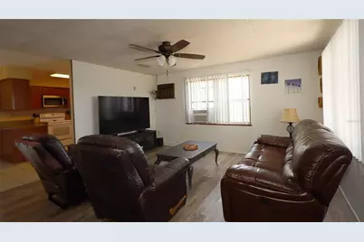 16885 SE 71st Street, Ocklawaha, FL 32179 - Photo 7