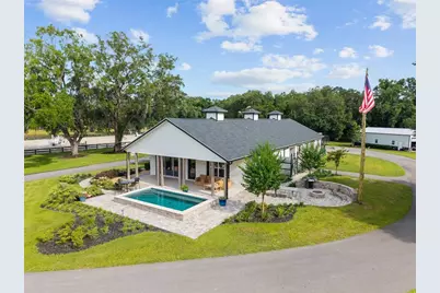 11140 NW 160th Avenue, Morriston, FL 32668 - Photo 1