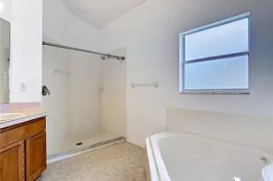 16706 Hidden Spring Dr, Clermont, FL 34714 - Photo 17