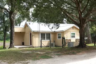 5470 NE 165th Terrace Rd, Silver Springs, FL 34488 - Photo 1