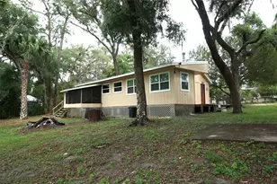 5470 NE 165th Terrace Rd, Silver Springs, FL 34488 - Photo 7