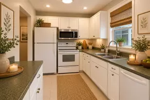 2304 Glenmore Cir, Sun City Center, FL 33573 - Photo 5