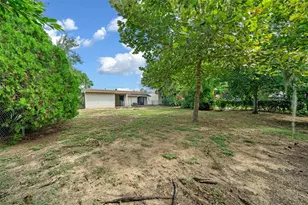 1300 Sherman Ave, Tavares, FL 32778 - Photo 27