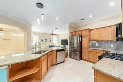 562 Allenwood Loop, The Villages, FL 32162 - Photo 7