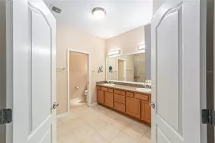 562 Allenwood Loop, The Villages, FL 32162 - Photo 17