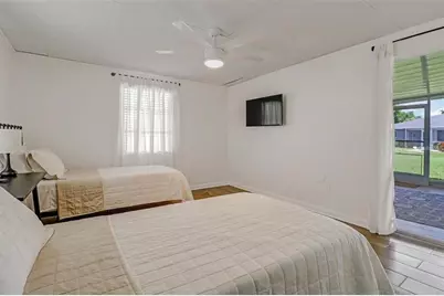 4711 Forest Glen Drive, North Fort Myers, FL 33903 - Photo 13