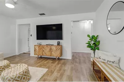 4711 Forest Glen Drive, North Fort Myers, FL 33903 - Photo 5