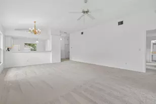 660 W Sunset Strip Dr, Beverly Hills, FL 34465 - Photo 3