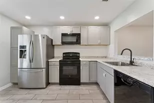 1575 Bunker Hill Ct, Titusville, FL 32796 - Photo 11