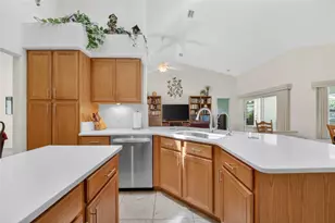 37 W Oak Branch Ct, Beverly Hills, FL 34465 - Photo 13