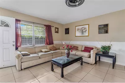 1029 Pine Ridge Circle, Brandon, FL 33511 - Photo 5
