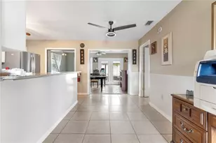 1029 Pine Ridge Cir, Brandon, FL 33511 - Photo 7