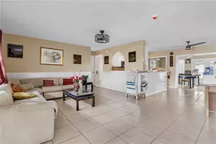 1029 Pine Ridge Cir, Brandon, FL 33511 - Photo 3