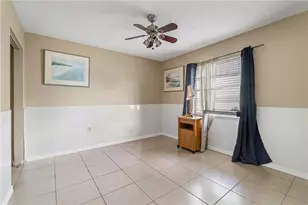 1029 Pine Ridge Cir, Brandon, FL 33511 - Photo 15