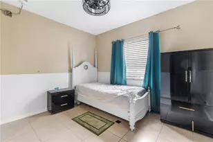 1029 Pine Ridge Cir, Brandon, FL 33511 - Photo 21