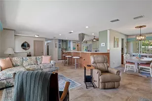 2160 N Watersedge Dr, Crystal River, FL 34429 - Photo 9