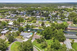 1302 SE Paradise Ave, Crystal River, FL 34429 - Photo 47