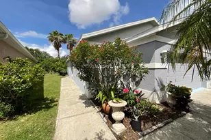 3047 27th Ct E, Palmetto, FL 34221 - Photo 3