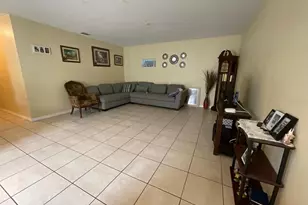3047 27th Ct E, Palmetto, FL 34221 - Photo 9