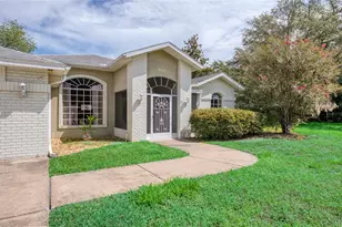 9685 Southern Belle Dr, Weeki Wachee, FL 34613 - Photo 3