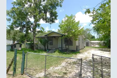 306 Florida Drive, Palatka, FL 32177 - Photo 1