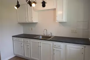 10424 E Victory Ln, Inverness, FL 34450 - Photo 11