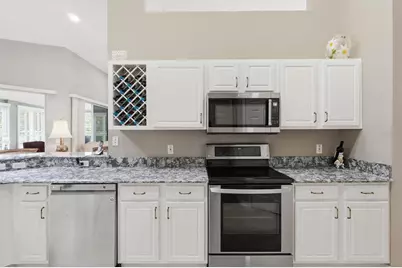 6042 Landings Boulevard, Lady Lake, FL 32159 - Photo 7
