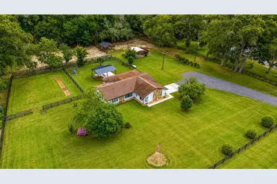 2735 NE 127th Place, Anthony, FL 32617 - Photo 9