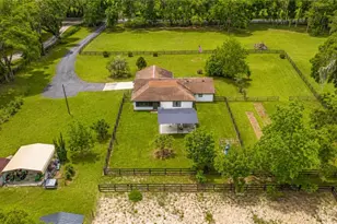 2735 NE 127th Pl, Anthony, FL 32617 - Photo 3