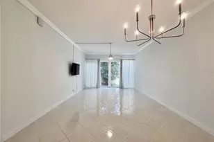 7400 Sun Island Dr S, South Pasadena, FL 33707 - Photo 21