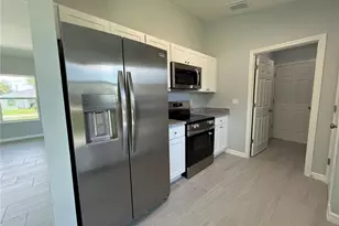 10130 SW 139th Ct, Dunnellon, FL 34432 - Photo 7