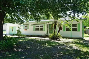 405 S Camellia Ave, Crystal River, FL 34429 - Photo 3